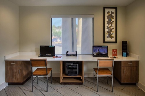 Holiday Inn Express Hotel And Suites Raleigh North - Wake Forest image 22